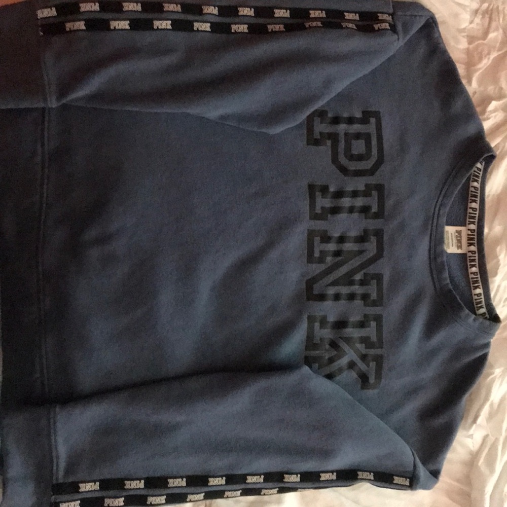Victoria’s Secret Pink crew neck
